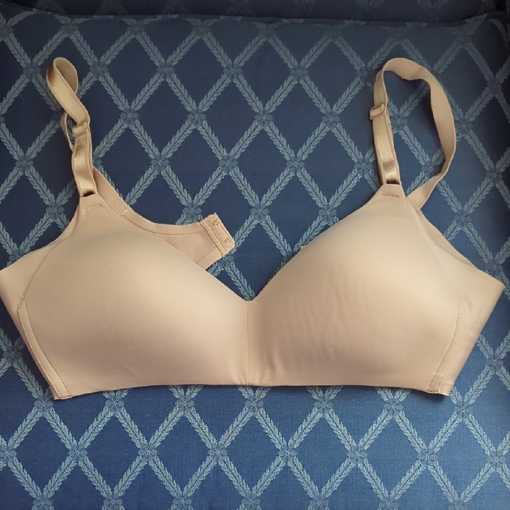 Warner's Tan Seamless Bra with Adjustable Straps